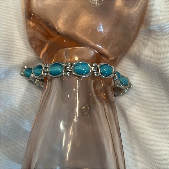 Jewelry - Vintage Turquoise & Silver Link Bracelet